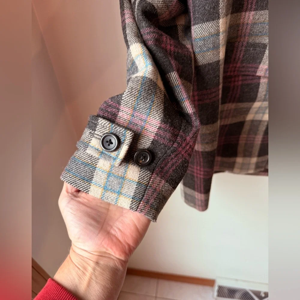 Lands' End Women's Plaid Wool-Blend Peacoat - Gray & Purple, Sz 10 P - Picture 9 of 10